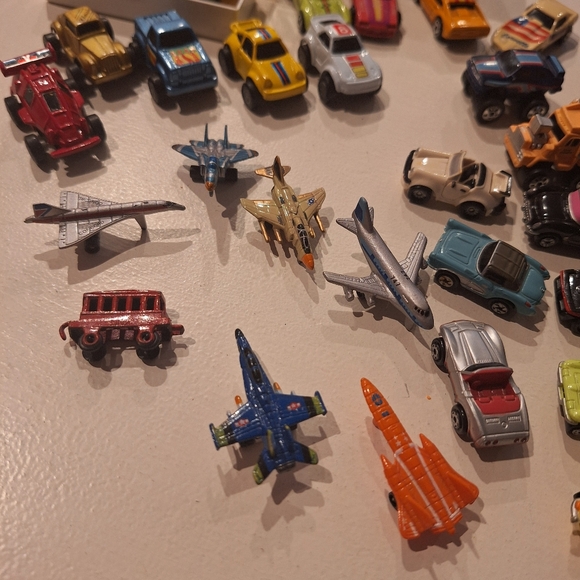 Assorted Mini Micro Vehicles Lot - Picture 3 of 8